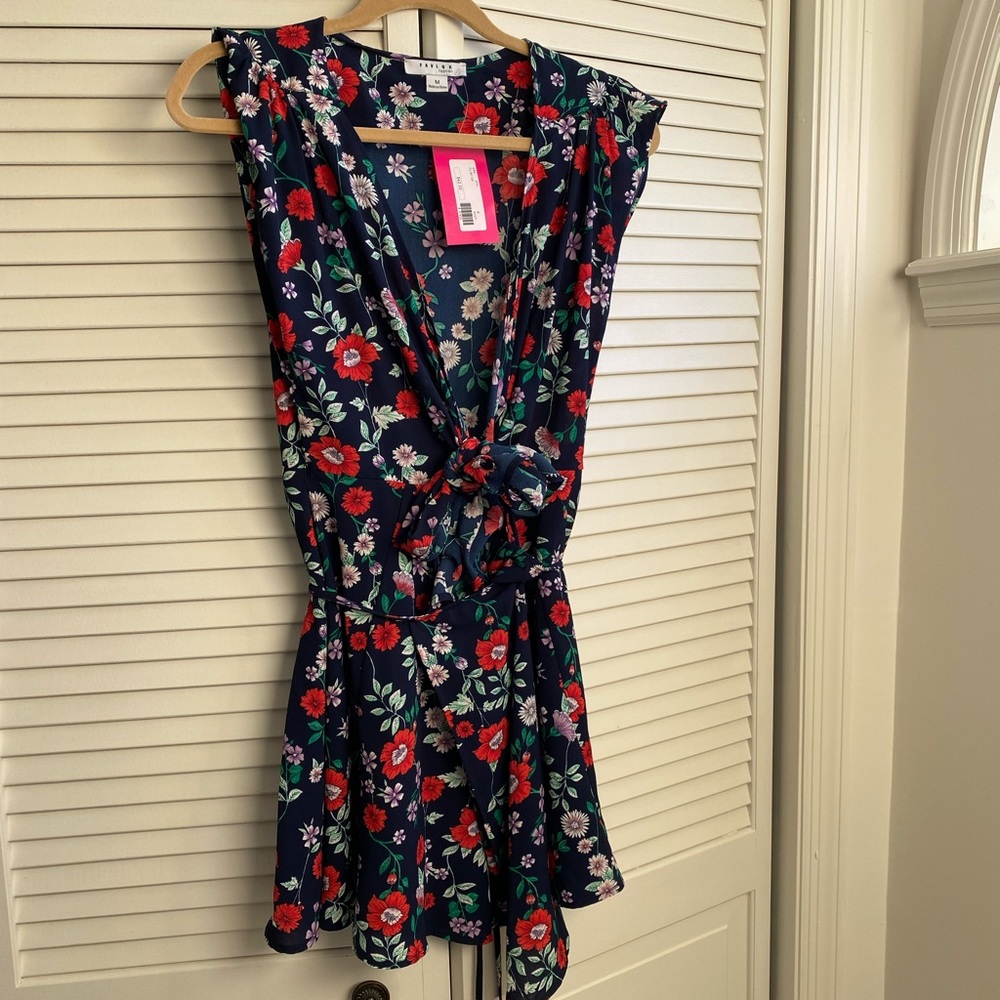BNWT floral wrap v neck dress